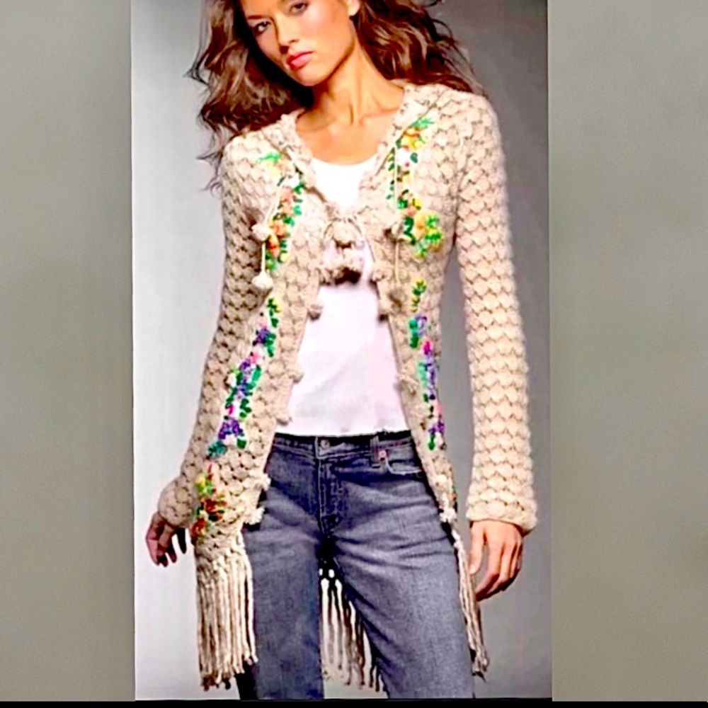 BOHO BEAUTY + NWT +FREE PEOPLE EMBROIDERED CROCHET Fringe HOODIE jacket sweater